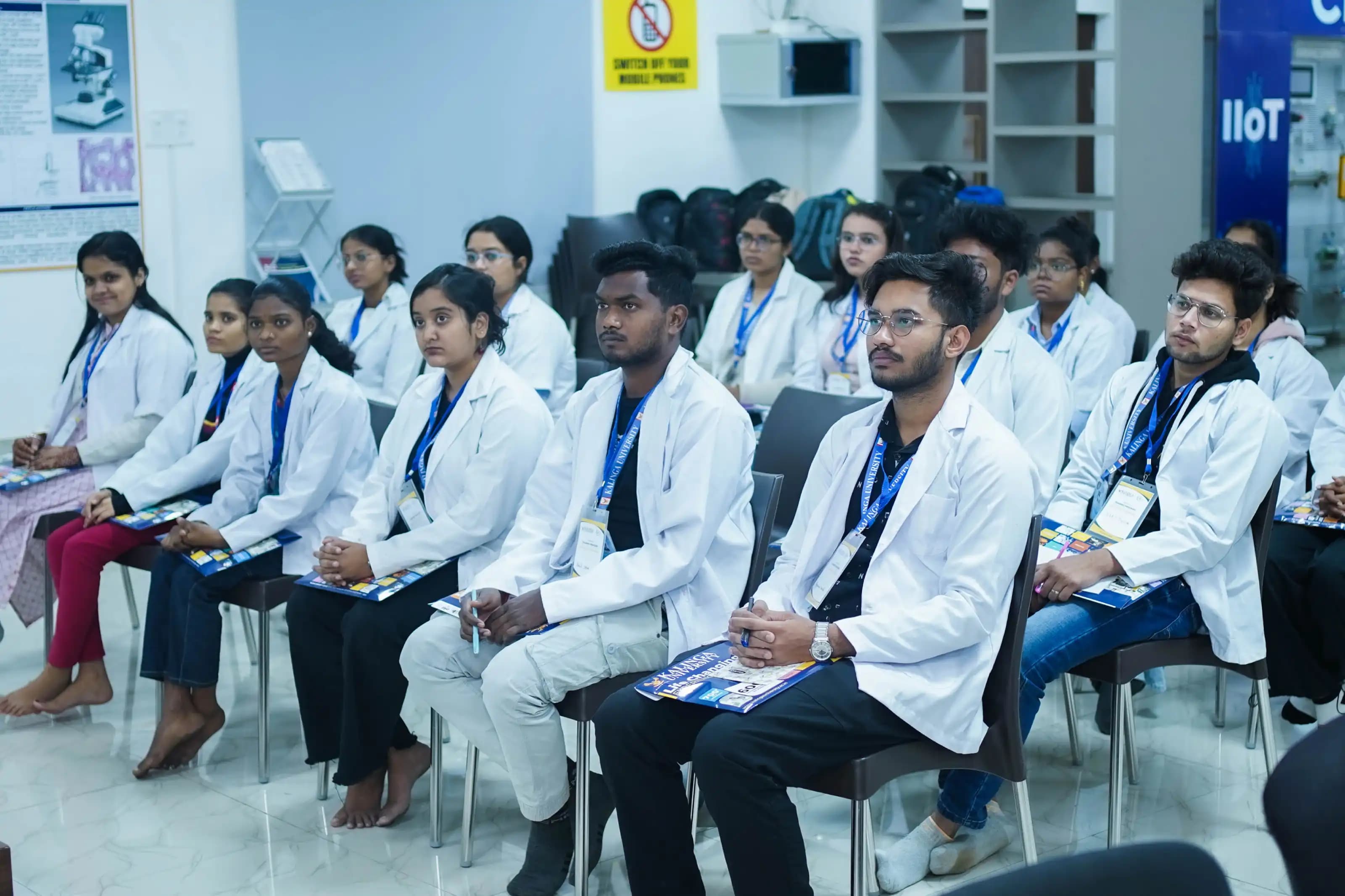 Laboratories Glimpse 1