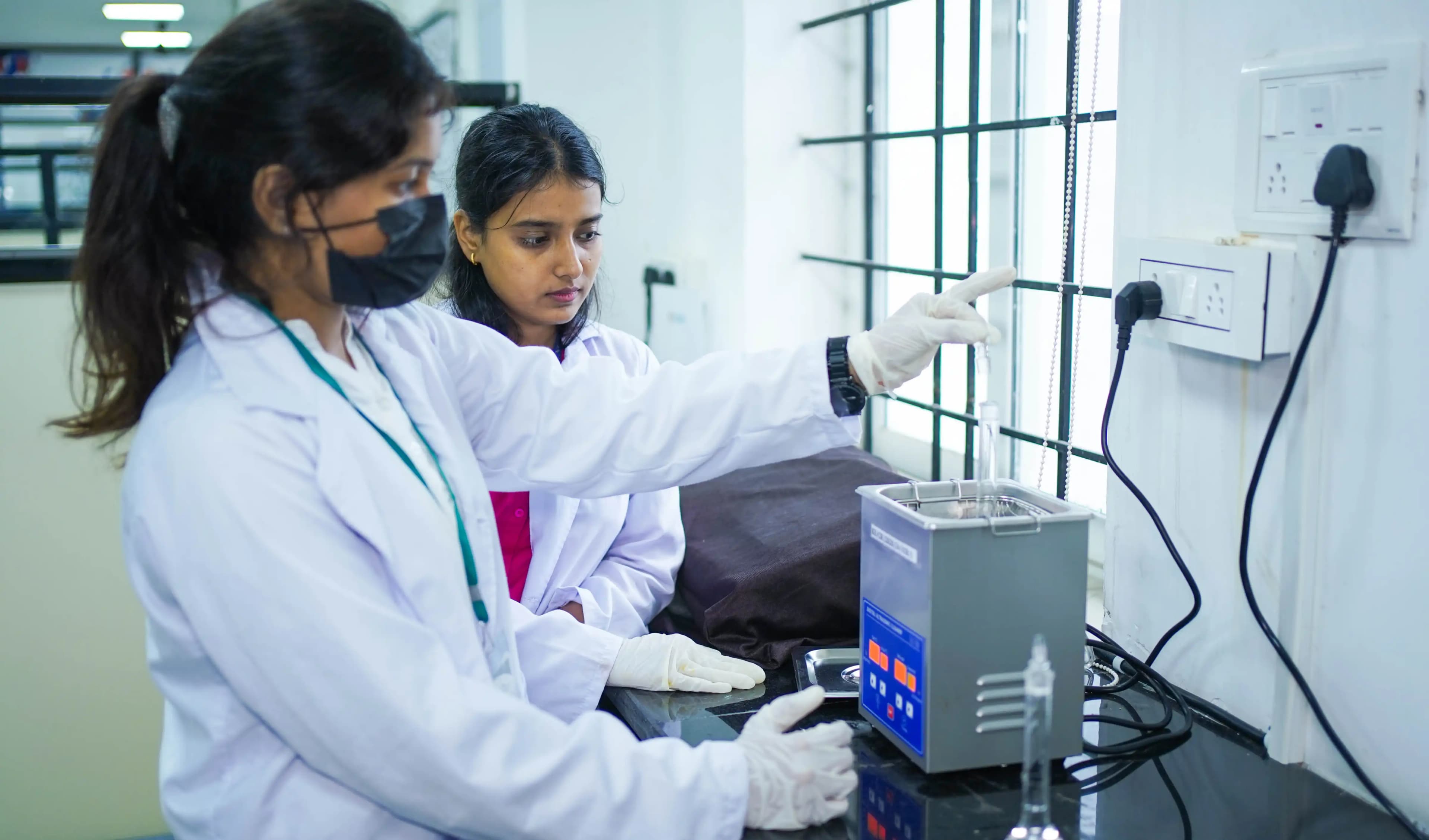 Laboratories Glimpse 2